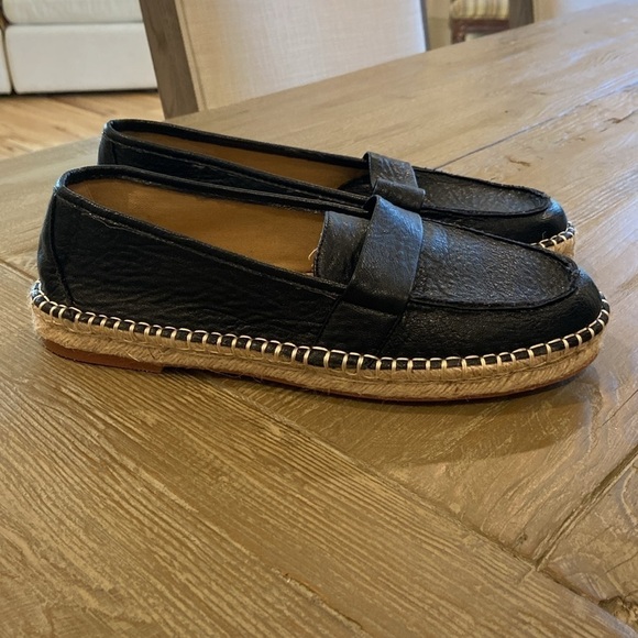 Mi.im black leather loafer style shoe size 8.5 - Picture 2 of 7